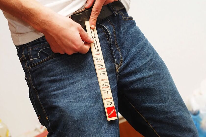 man die de penis meet vóór de uitbreiding